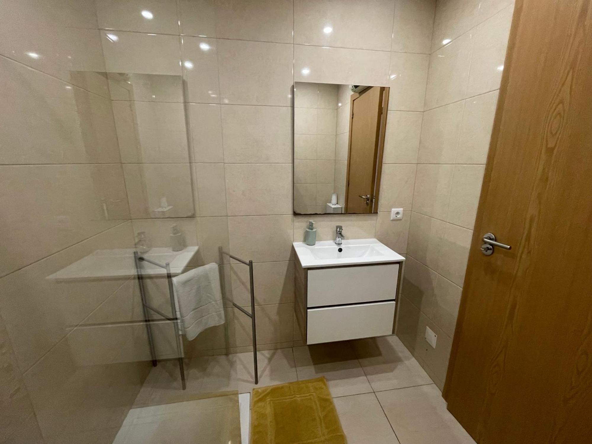 Pretty Flat With Terrace, Air Cond, Free Parking, By Porto With Love Lda Extérieur photo